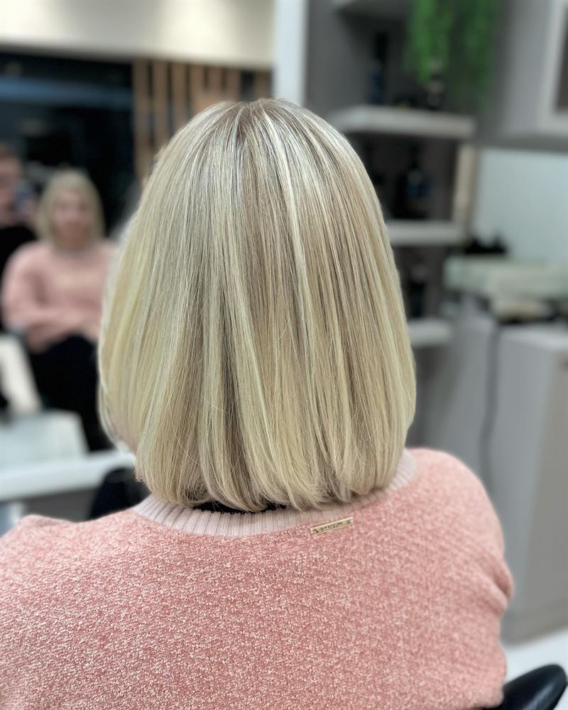 Corte chanel loiro